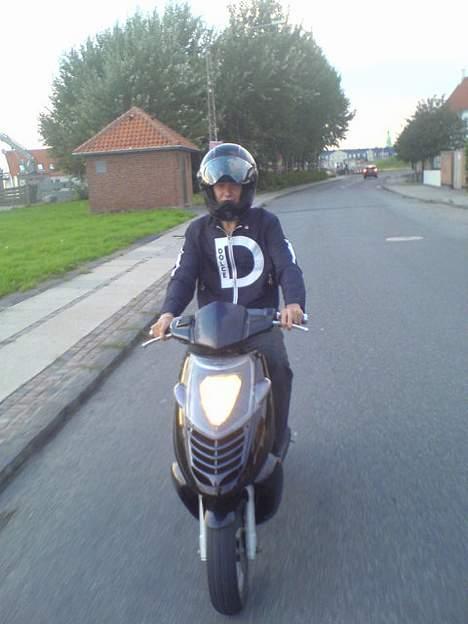 Aprilia Sonic *Team4220* Stjålet billede 13