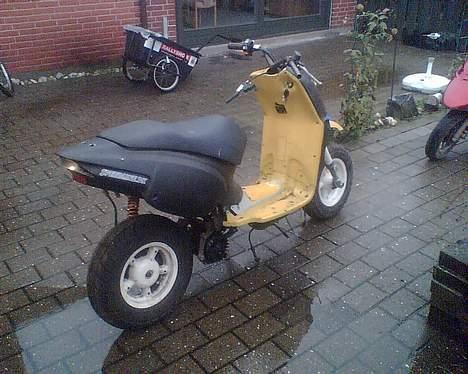 Aprilia rally (SOLGT) billede 2