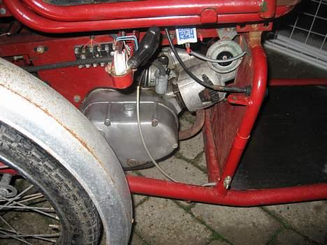 Puch Trilet solgt den røde  - der ser vi så motor bare en god motor  billede 2