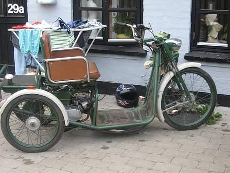 Puch Trilet solgt den røde  - har er den anden jeg har det er den hel gammel model  billede 12