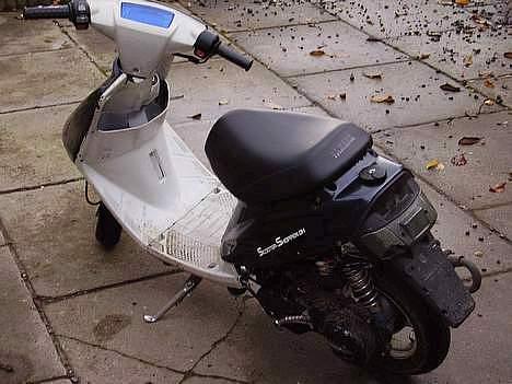 Yamaha jog {byttet til Tornado} - skrot fra den. billede 8