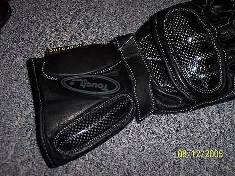 Sachs MadAss MRK2 - Kulfiber hansker med indsug til fingre. Det er noget der holder billede 8