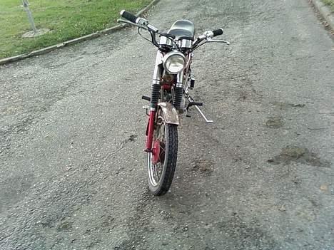 Yamaha FS1 - Forfra billede 13