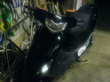 PGO Black Magic billede 1