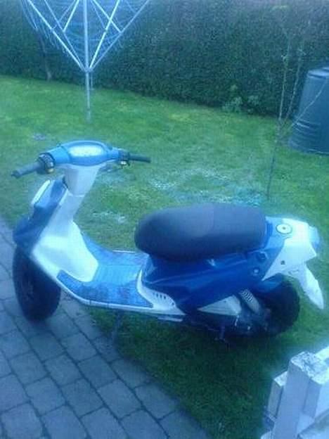 PGO  Hot 50 SOLGT billede 4