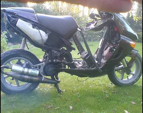 Aprilia SR50 SOLGT - Indstilling.. Første gang den var startet med evo3 udst.. Havde MHR på dér :( billede 4