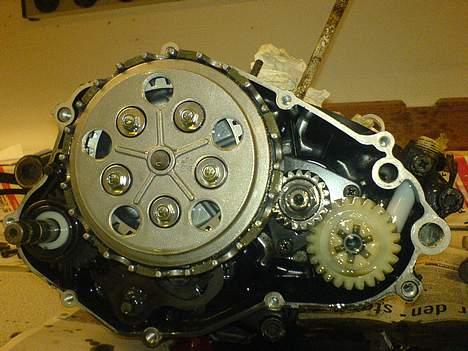 Suzuki RMX "endelig solgt" - den ekstra motor jeg har... billede 18