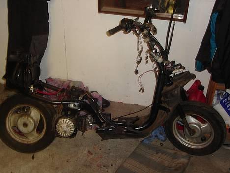 Yamaha jog   FØR ! ! ! - er igang :D  billede 3