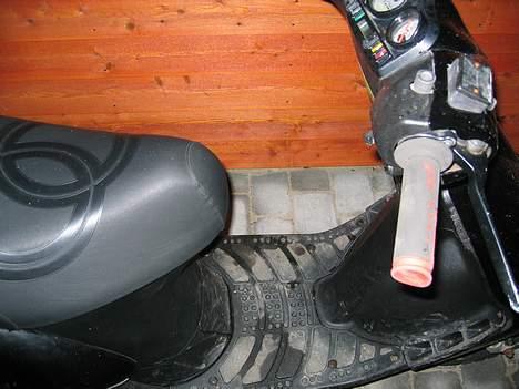 Gilera Stalker - :D det røde maling fjernet med højtryksrenser ;) hejt nye skjolde billede 8