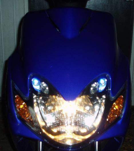 Yamaha jog r *Stjålet*finde løn! billede 2