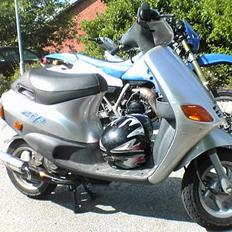 Piaggio zip fået tilbage