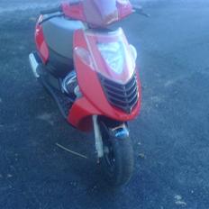 Aprilia sonic  •™• Byttet (: