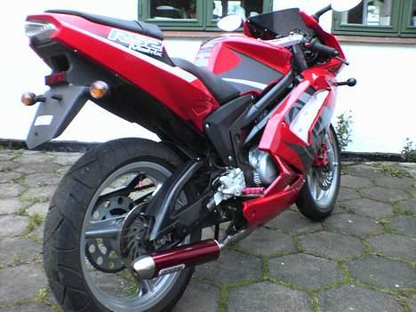 Rieju RS2 Matrix SOLGT - Helt optimalt er det ikke, men det ser da fint ud. :) billede 10