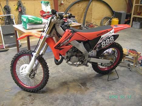 Honda CR 125 R5 #888 (solgt) - I laden og tage nogle billeder 3 billede 4