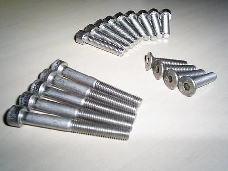 Puch Maxi (solgt) - Nye rustfrie unbraco skruer til motoren.. billede 7