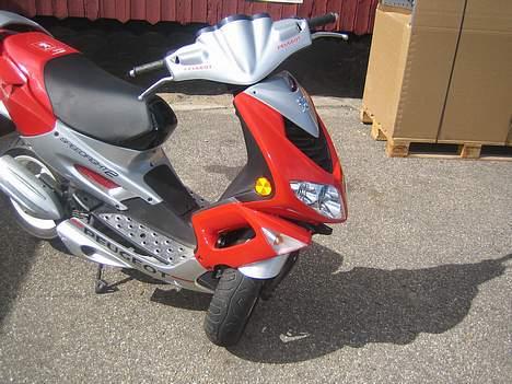 Peugeot Rally Victory 2tal skadet - sådan har er den kommet til at se ud med den bøjede forgaffel  billede 9