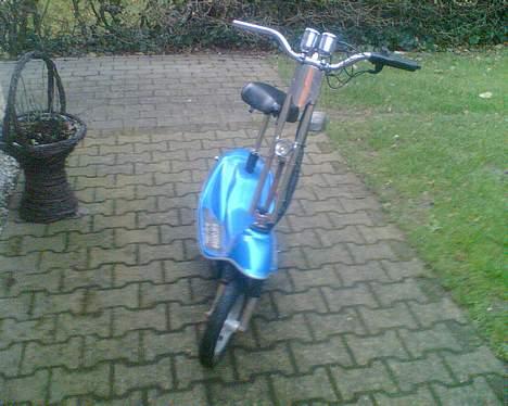 Suzuki El-Scooter IKKE SKRIV HER billede 2