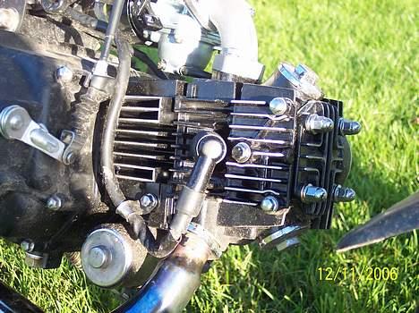 Sachs MadAss MRK2 - Cylinder + top. Olien på motorblokken er fra monteringen, så den er ikke utæt billede 14