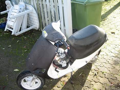Piaggio Zip SOLGT billede 8