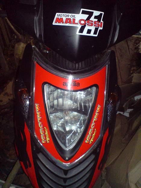 Aprilia Sonic SOLGT - Fronten me. lidt malossi stickers :D billede 6