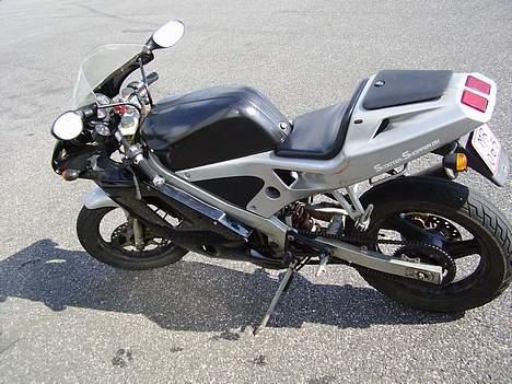 Derbi GPR 50 byttet billede 5