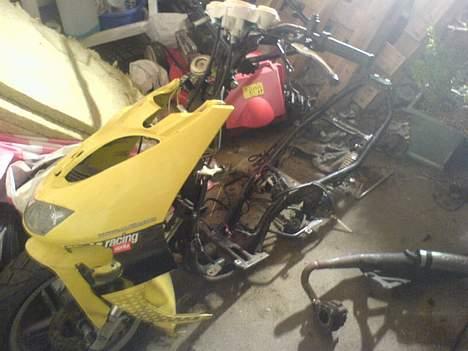 Aprilia SR50 - Scooteren uden de fleste skjolde og uden moter billede 14