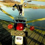 Suzuki Suzi FZ 50