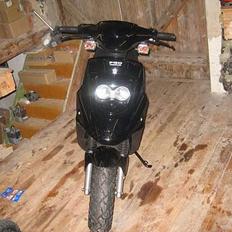 PGO Hot 50 solgt 8500