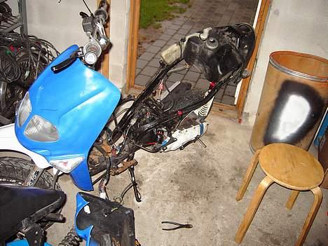 Aprilia rally ac ( før ) - lige ved af få alle de nye dele på  billede 9