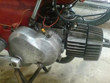 Puch Maxi K (SOLGT) - Motor, Der kommer billeder når den er blevet pudset billede 5