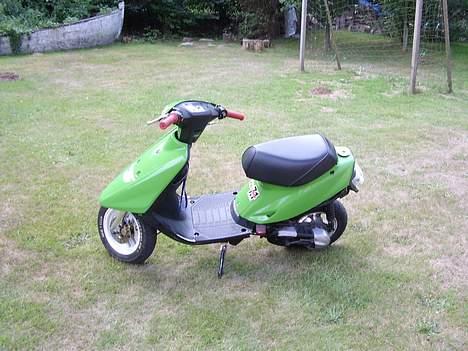 Yamaha jog solgt billede 5