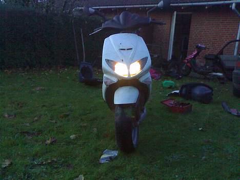 Peugeot Speedfight solgt billede 5