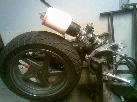 Suzuki street magic Sælges - under ny om bygning.. billede 5