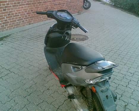 Aprilia SONIC ( SOLGT) - DA JEG KØBTE DEN så den sådan ud ! billede 2