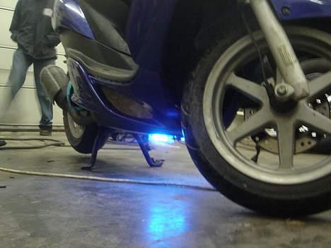 Yamaha Jog R "Den Blå Satan" - Det her billede er så fedt (: billede 9
