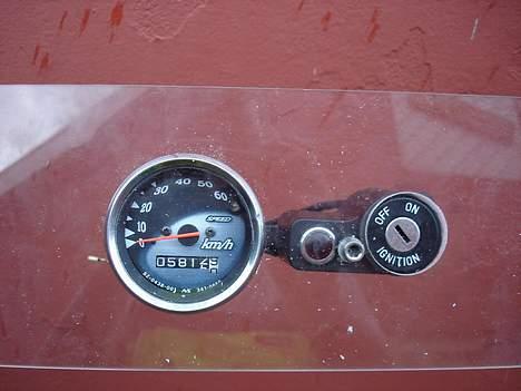 Suzuki Street magic [BYTTET] - Skal skæres til , så det kan lægge som speedometer , Lavet af pLæksiglas .  billede 13