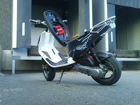 PGO Hot/Tornado -SOLGT-9100kr - Mandag d. 16/4 på Derma Pharm billede 10