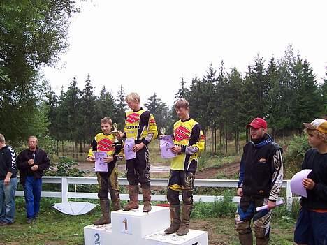 Suzuki RM 125/85 Solgt - mig samket nr 2 til jm 2005... ud af ca 32 tror jeg nok det var billede 2