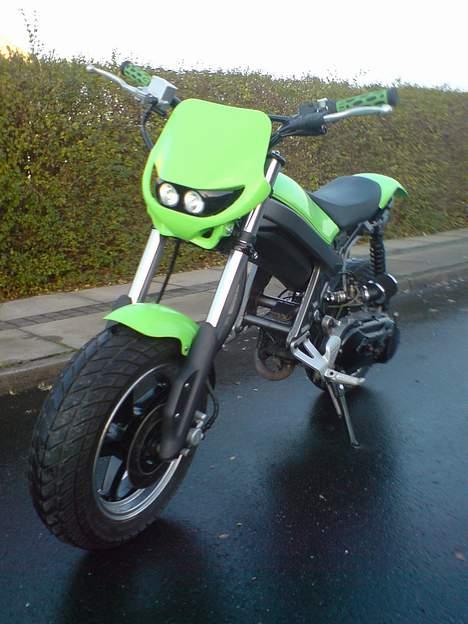 Suzuki Street magic *Byttet* - Forfra billede 1