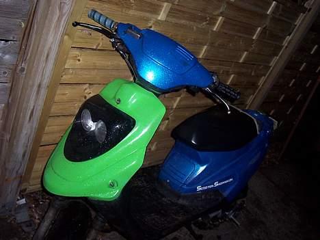 PGO Hot 50 [ Solgt ] - Som den stod da jeg fik den . billede 1