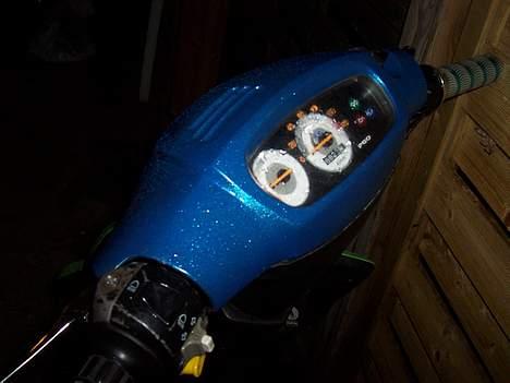 PGO Hot 50 [ Solgt ] - *BLING**BLING* I lakken , 2 forskellige håndtag , og ca 8000 på speedo billede 8