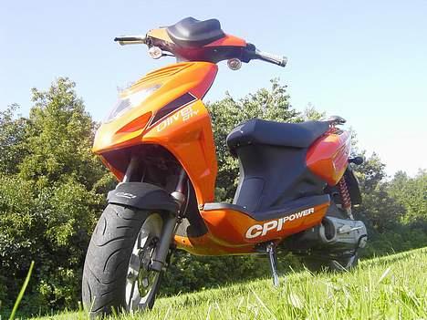 CPI #SOLGT# - . Som min scooter så ud før jeg fik den malet . :) billede 4