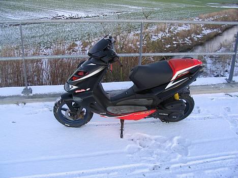 Aprilia SR50 Ditech *Solgt* billede 1