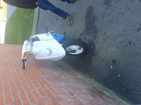 Yamaha jog as solgt billede 1