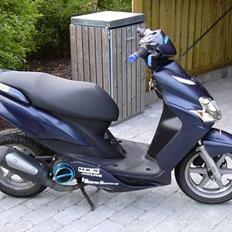 Yamaha Jog R TEAM Mølkuglerne