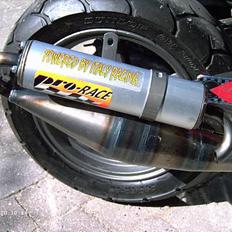 Suzuki Street Magic team scooted