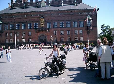 Puch K - -og efter de gode 600 km. Tilbage på Rådhuspladsen. billede 7