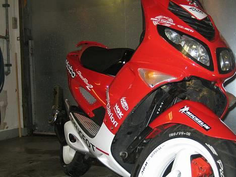 Peugeot Speedfight 2 -SOLGT- - Her er hun så.. Nye pic´S billede 1