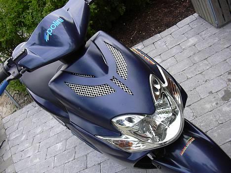 Yamaha Jog R TEAM Mølkuglerne billede 2