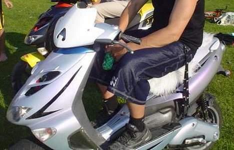 Aprilia SR 50 LC DD 30er - Nyeste billede.. billede 9